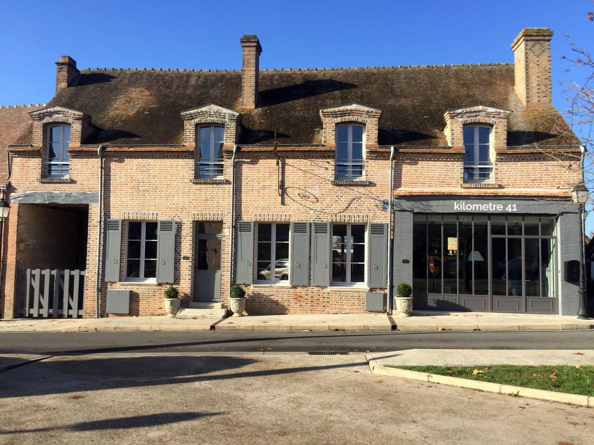 Km 41 Chaumont-sur-Tharonne Exterior foto